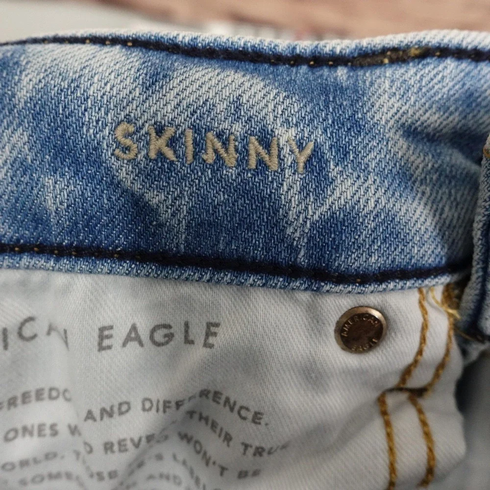 American Eagle Jeans Mens 28x32 Blue Light Wash Airflex+ Temp Tech Skinny Denim